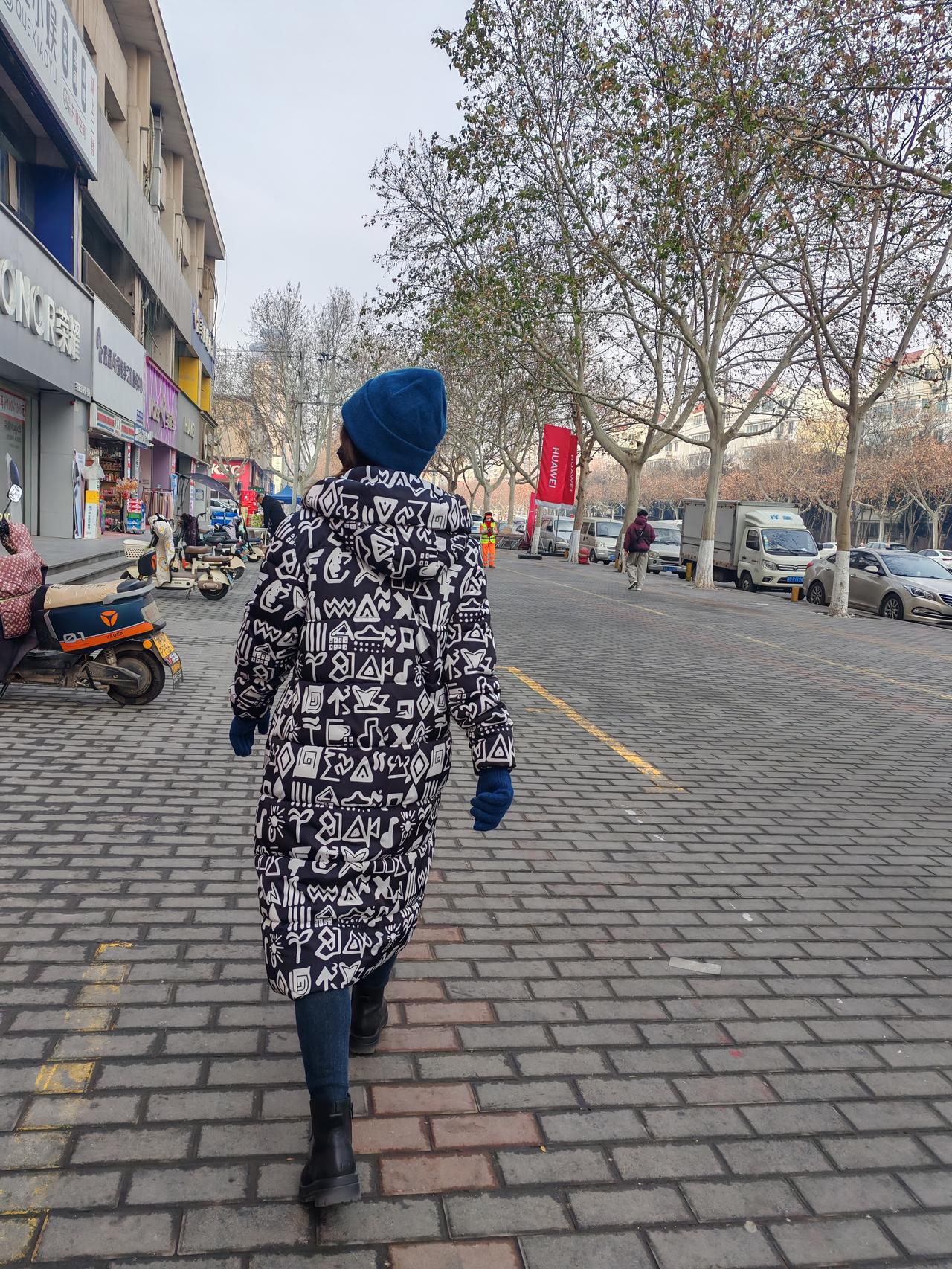 秦姨拍板干了件大事她儿子儿媳结婚六年，想要一个自己的孩子，儿媳始终怀不上，中药