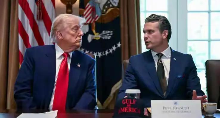 美国防长突遭弹劾，战争罪罪名拉满，特朗普还能稳坐多久？4月15日，美国政坛