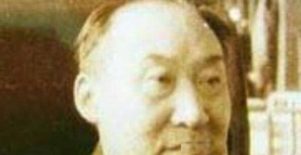 1972年，钱学森在中关村大街散步时，碰到一个乞丐向他乞讨。叶企孙的一生，几乎