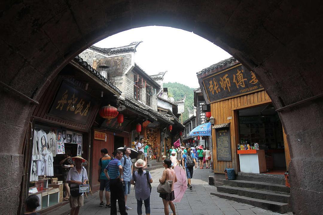 古镇这东西，真不一定非要花钱买票才能看我这些年去过不少古镇，花钱买票的只去过一