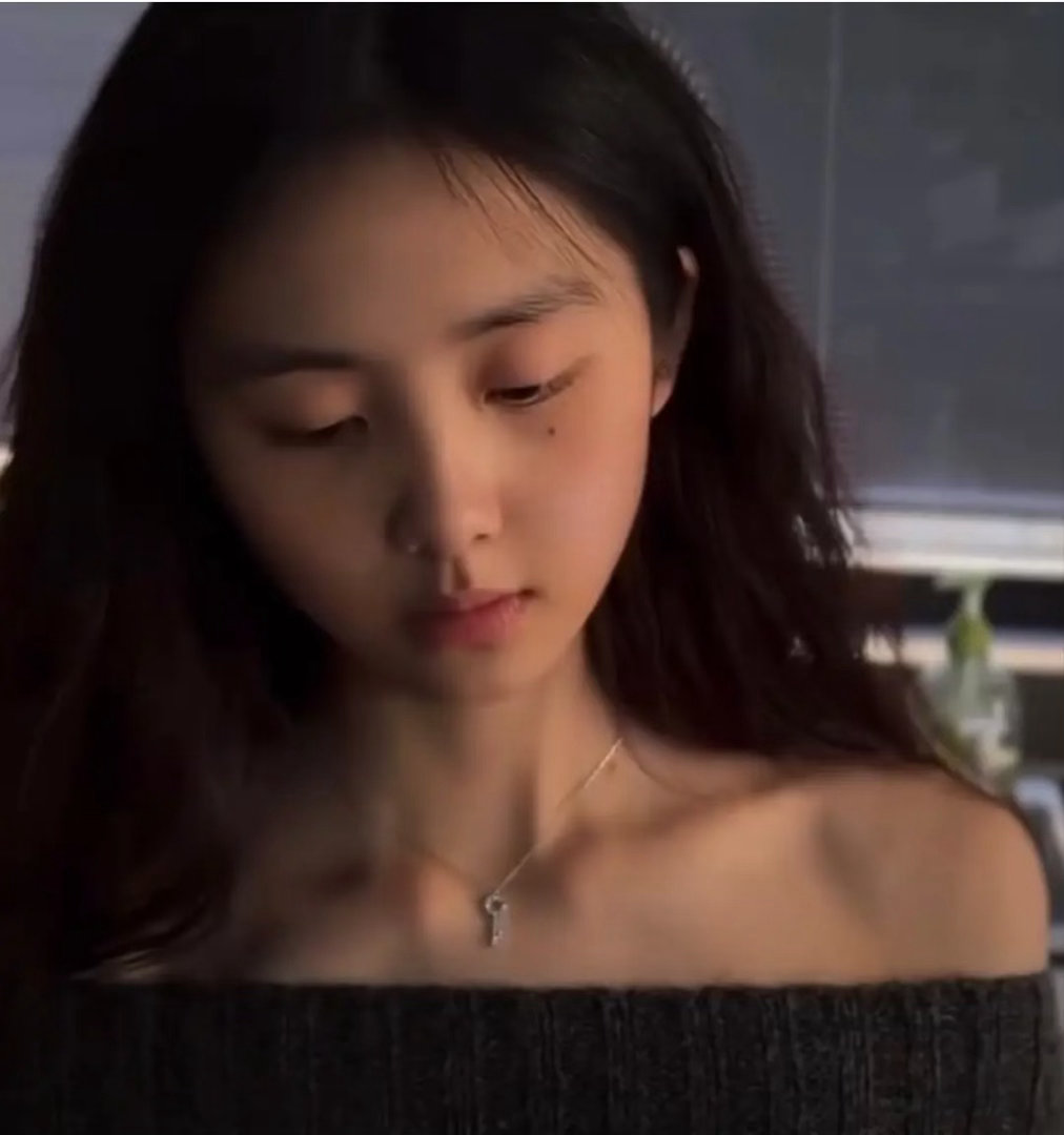 最美的星二代是黄多多吗？