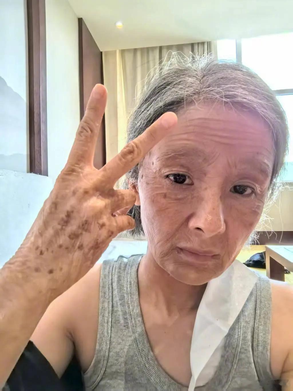 不用怀疑，这是同一个人！！！杨幂现在已经跻身真正的实力派，再过两年甚至可以被