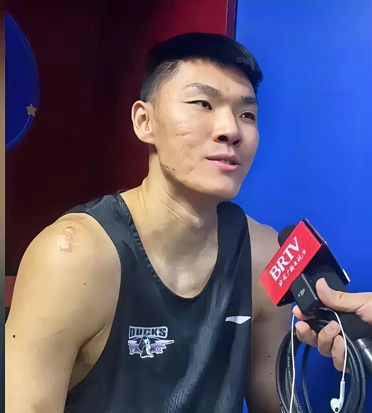 北京首钢忍痛割爱清理顶薪空间！据说北京首钢计划买断顶薪球员范子铭，彻底清理高