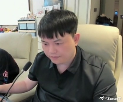 枫哥：熊掌会融资吗（弹幕）融个毛，熊掌的股份一毛都不会卖，要钱没有用，我们又不做