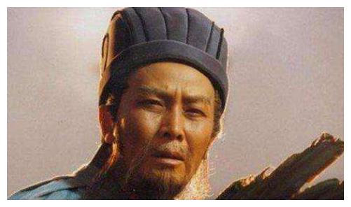 公元234年，诸葛亮在五丈原的军营里给兄长诸葛瑾写了一封信。信很短，提到了8岁的