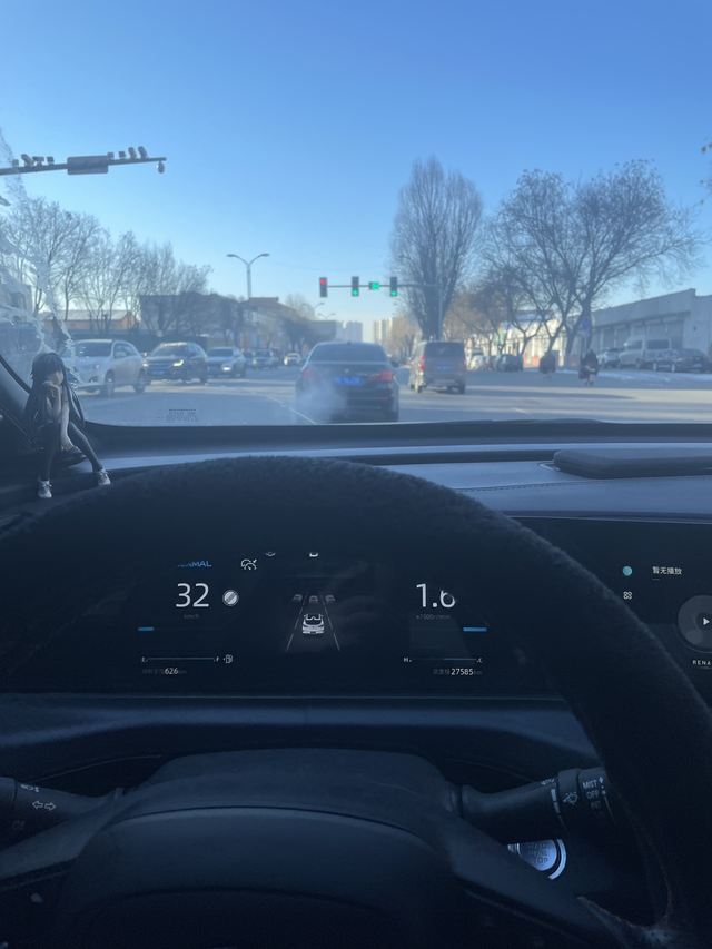 治不好的unit起步踩油门松开瞬间底盘咚咚咚响，去换了个发动机下机脚垫好了，过