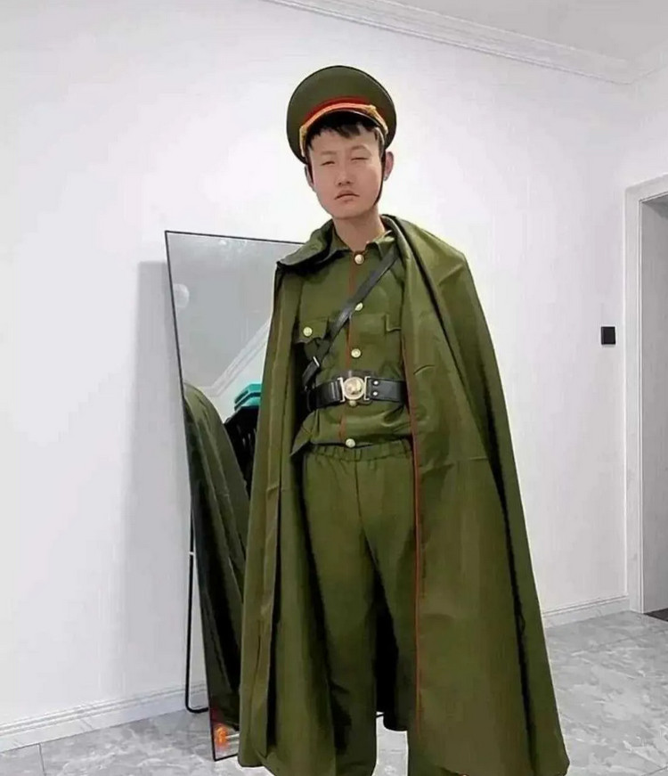 同样的衣服为什么我和陈伟霆差距那么大呢？难道明星自带光环吗？
