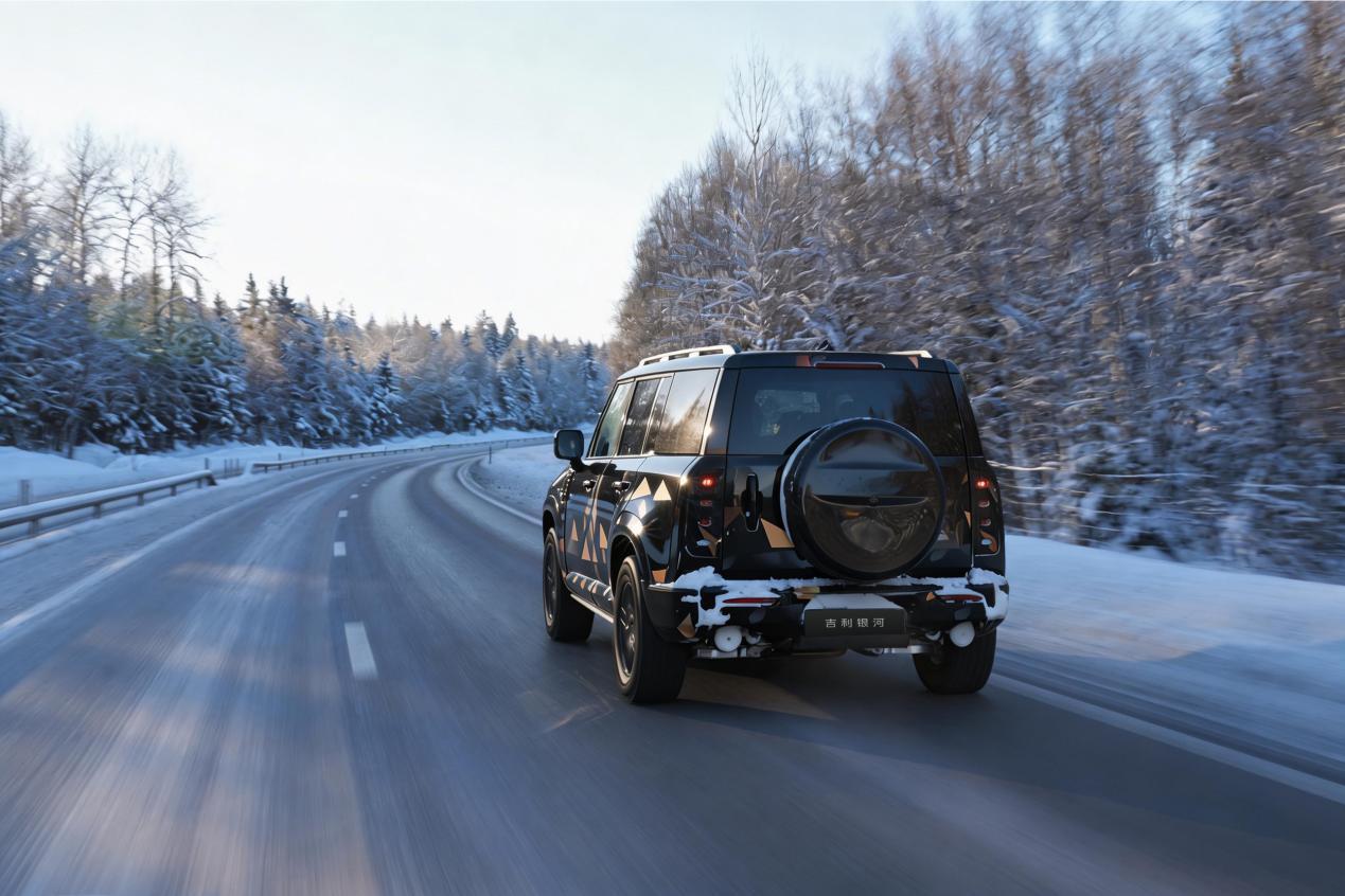 吉利银河首款硬派越野来了，有点东西🔥刚看完吉利银河战舰的冬测素材，零下30度的