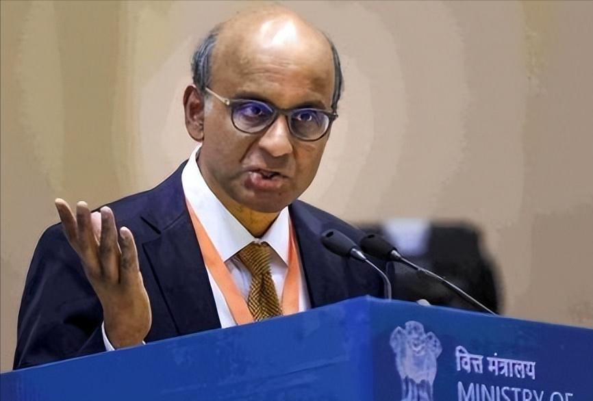 太离谱了！！ 新加坡总统罕见发声警告我国：若想全球和平，我国必须放弃一样东西