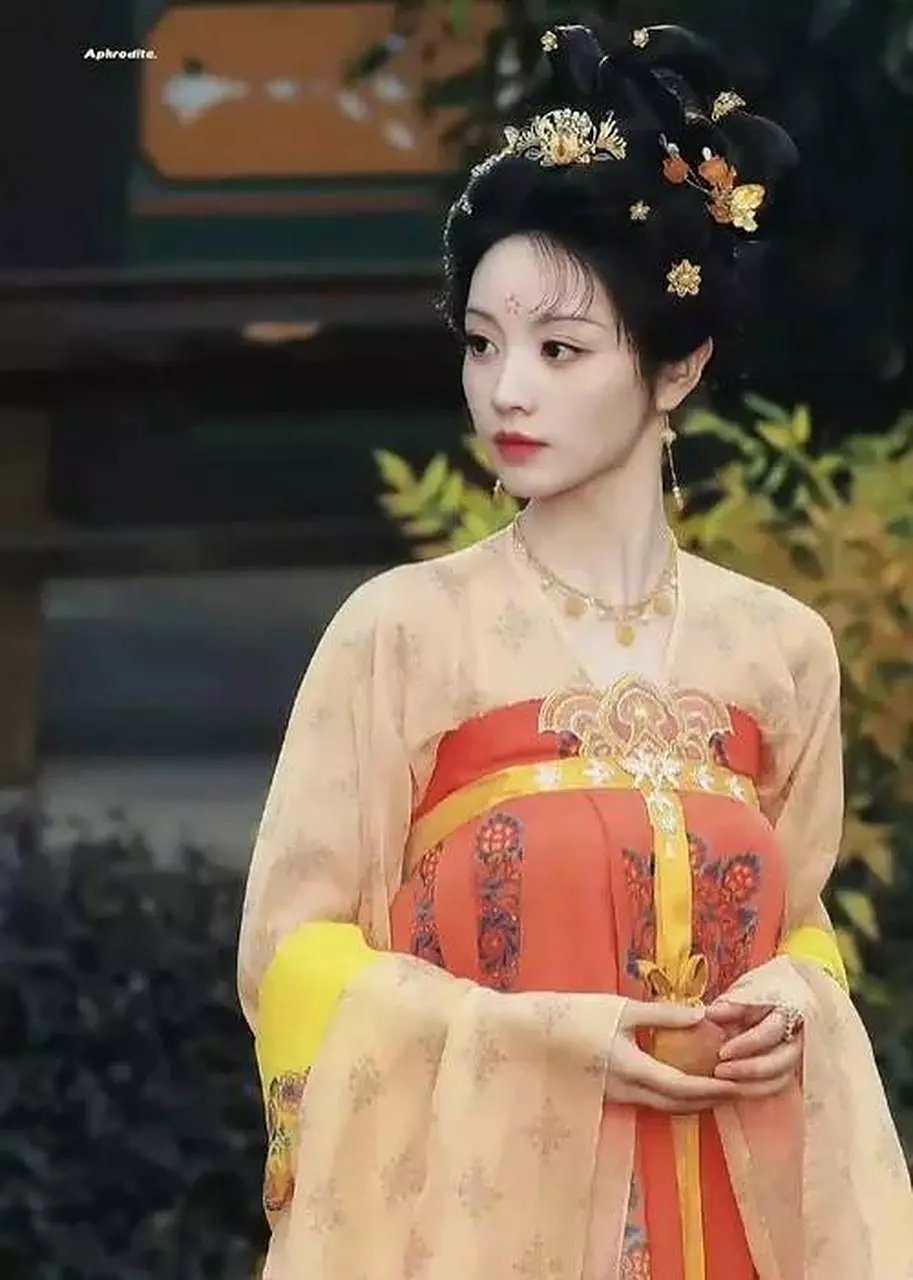 盘点下内娱近几年女明星的唐风造型🙌田曦薇，赵露思，孟子义，杨紫，包上恩，景