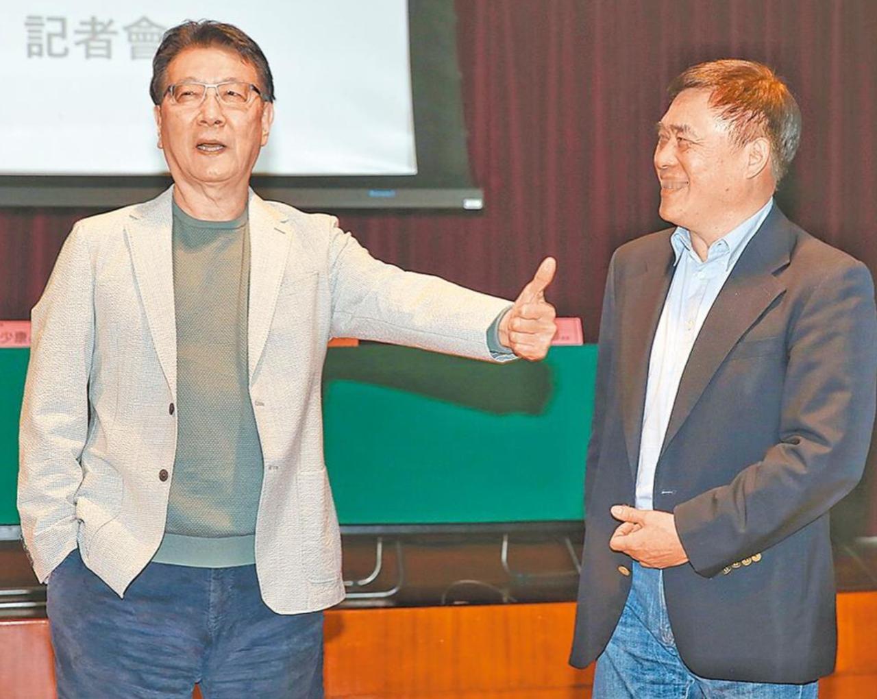 郝龙斌确定参选打破局势，本以为是新老交替的开端，没料“局外人”马英九成最受考