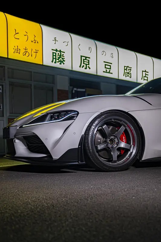 雷克萨斯LFA：一台声浪让法拉利都沉默的亏本神车