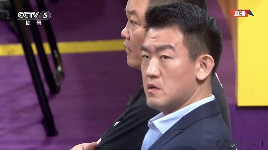看了三场总冠军系列赛，感觉G1比赛过程比较正常，由于上海是主场首战，准备比较充分