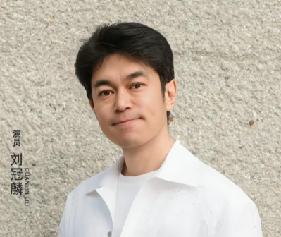 发现一个有意思的事，只要是刘冠麟演的戏，不管搭档的男主是谁，演技好不好，他演