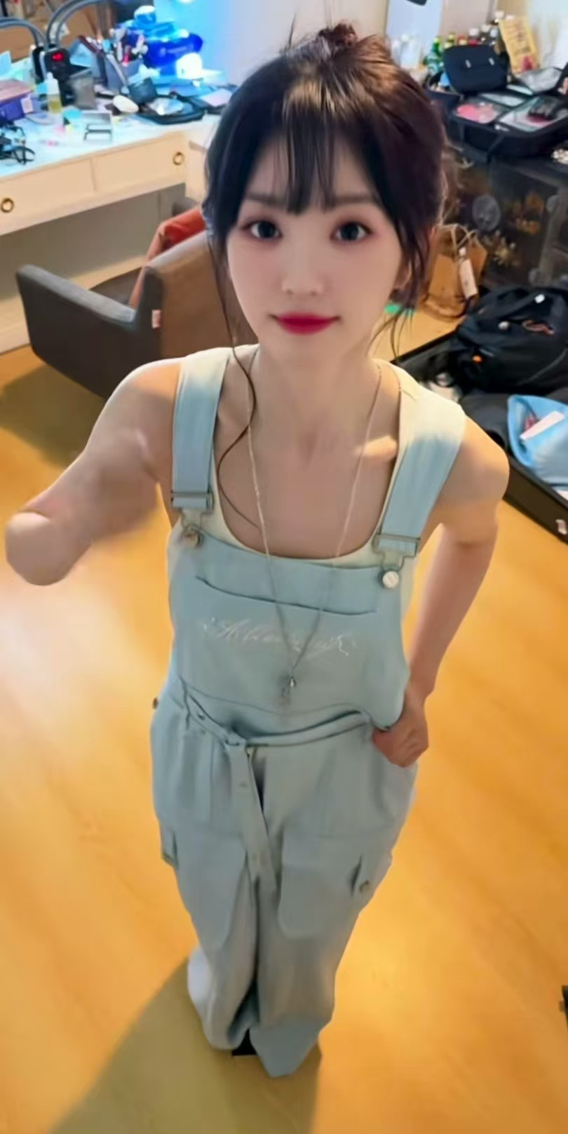 田曦薇田系穿搭小田最近的look也太戳我了吧！看起来好治愈，好会穿​​​