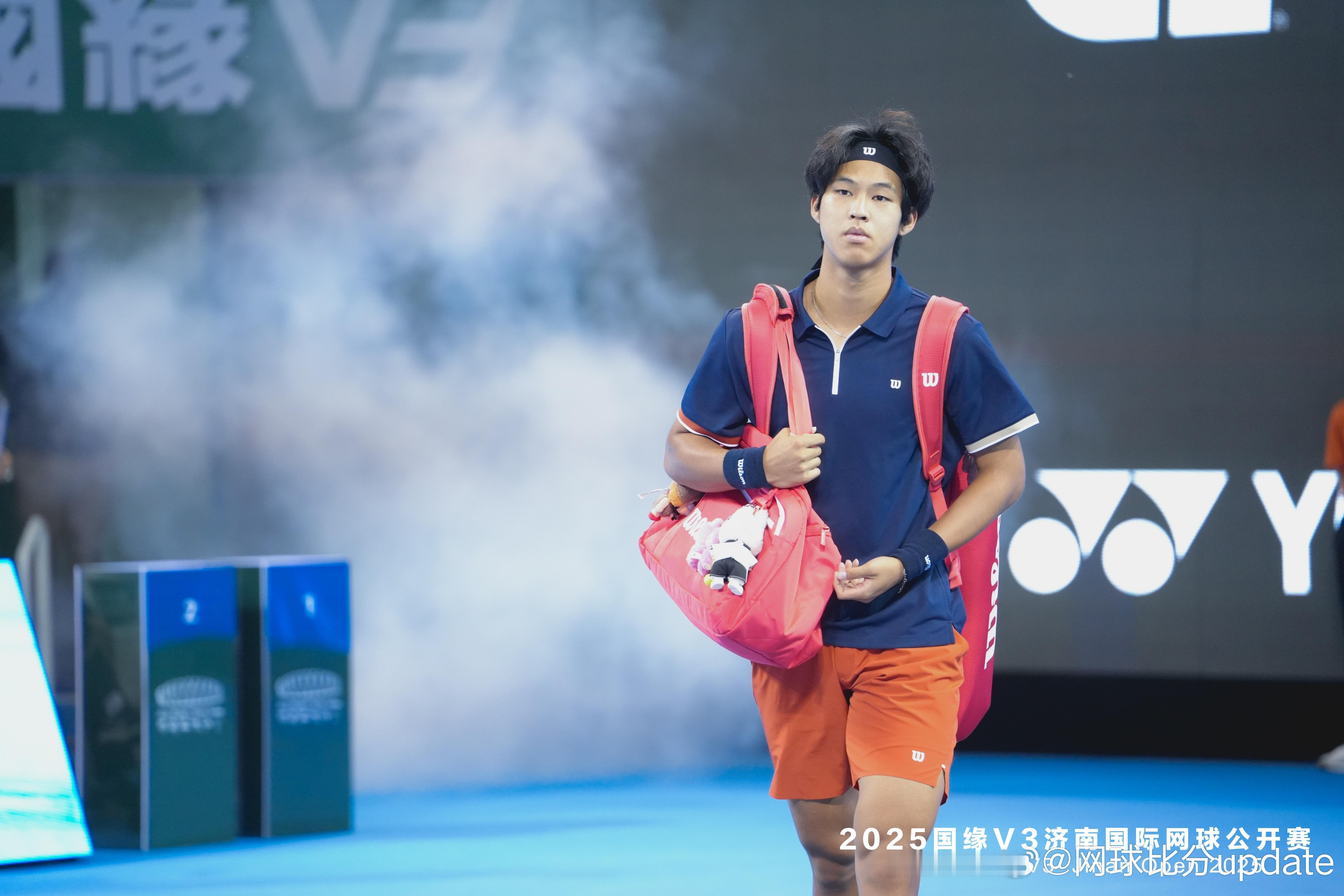 🇰🇷首尔CH100男单1/4决赛🇨🇳周意7-6(6)/6-3🇵🇹S