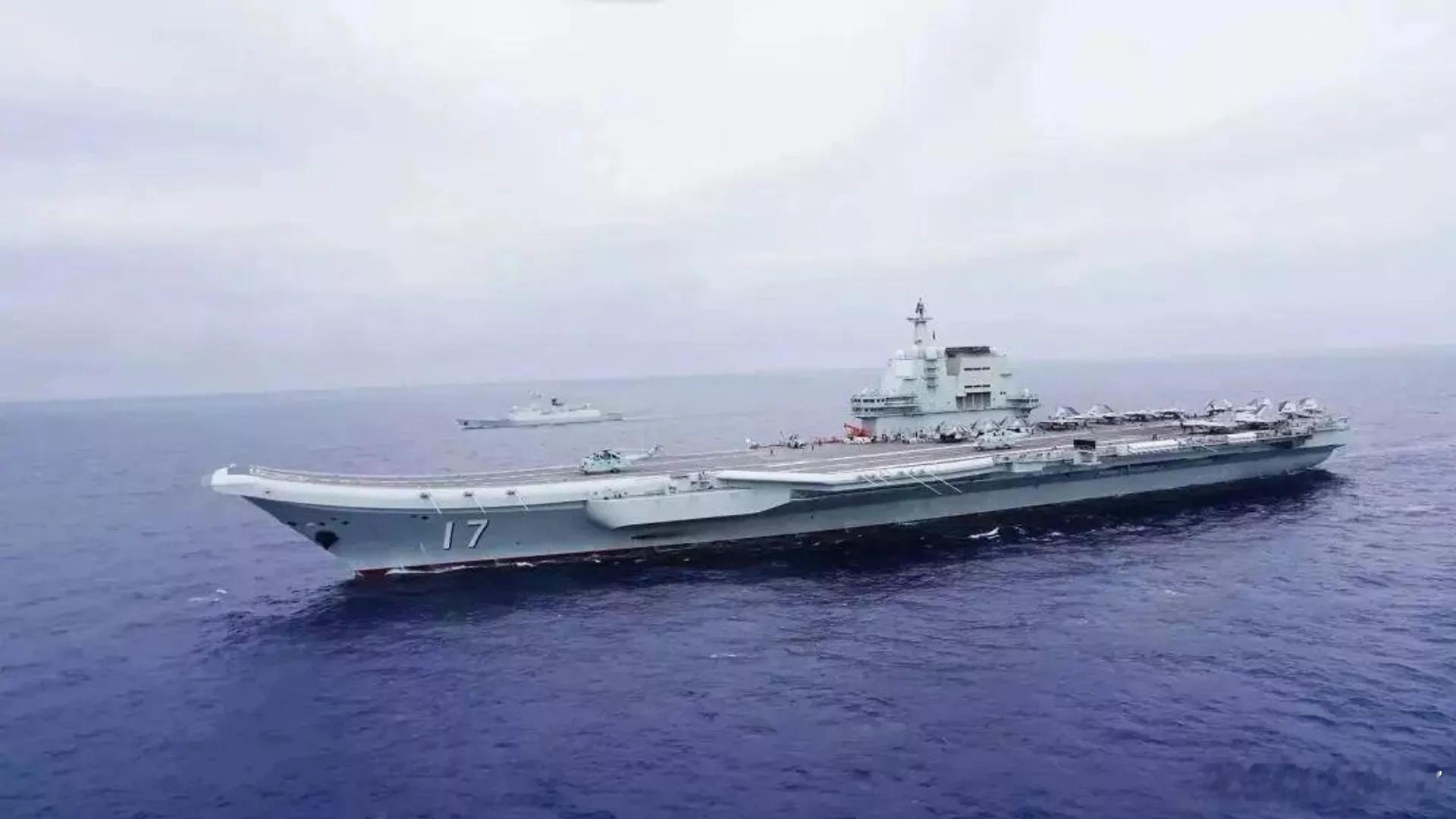 日本防卫省：中国航母“山东舰”驶向南海！不知道是不是去“迎接”英国威尔士亲王号航