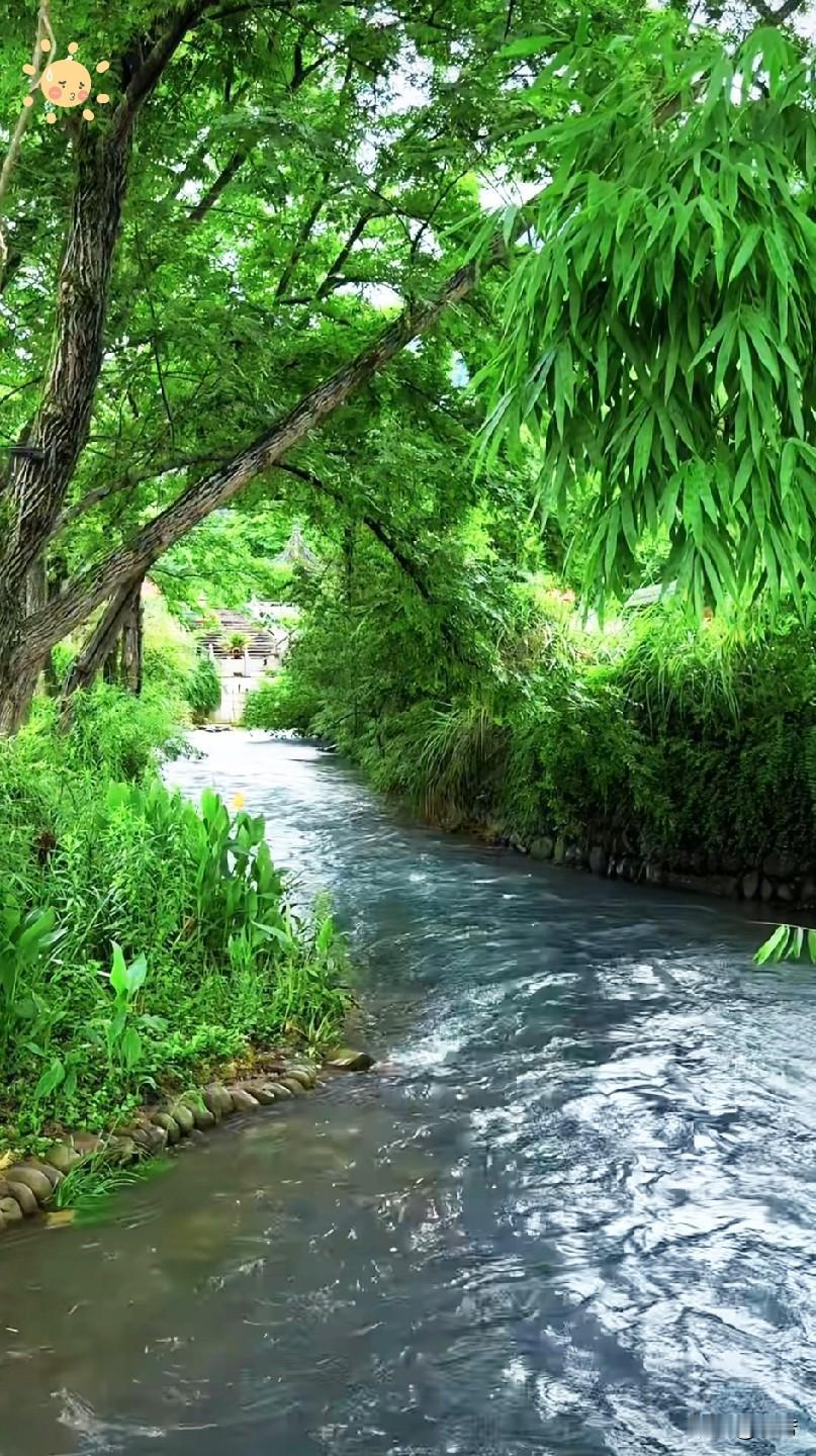 我发现其实现在上班的风气已经变了以前上班核心是“做事”你把活儿干好按时上下班