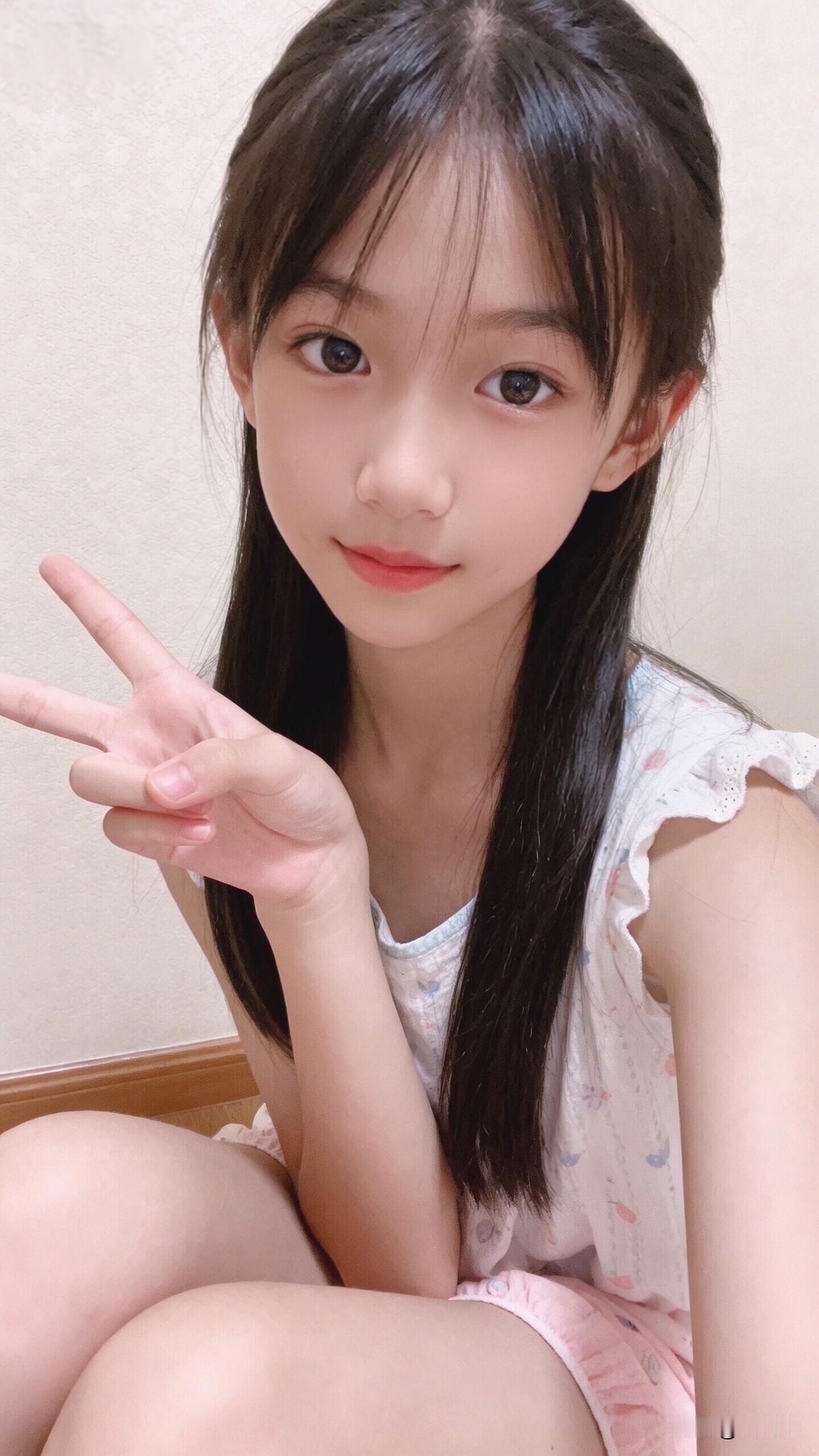 梨涡最可爱你觉得哪种女孩最具迷人风采晒晒你的今日穿搭吧有什么舒服好看