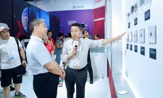 WAIC现场硬控，曙光8000是真有点东西WAIC上逛了一圈，发现一个有意思的