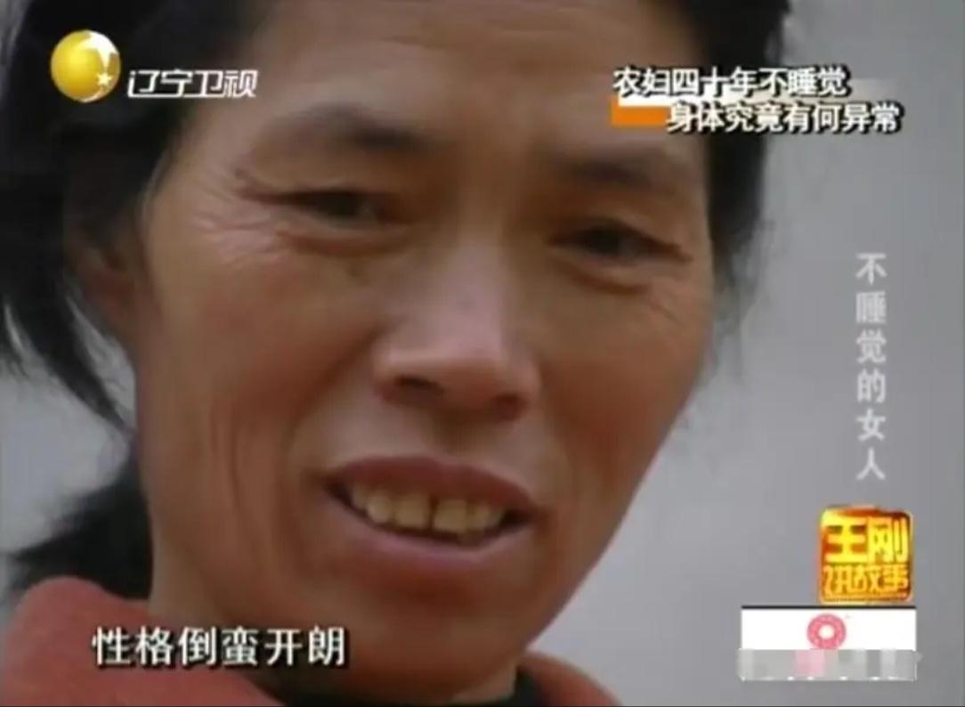 在河南农村，有位被称为“铁人”的李占英大姐。她白天能干五个人的农活，深夜还能下地