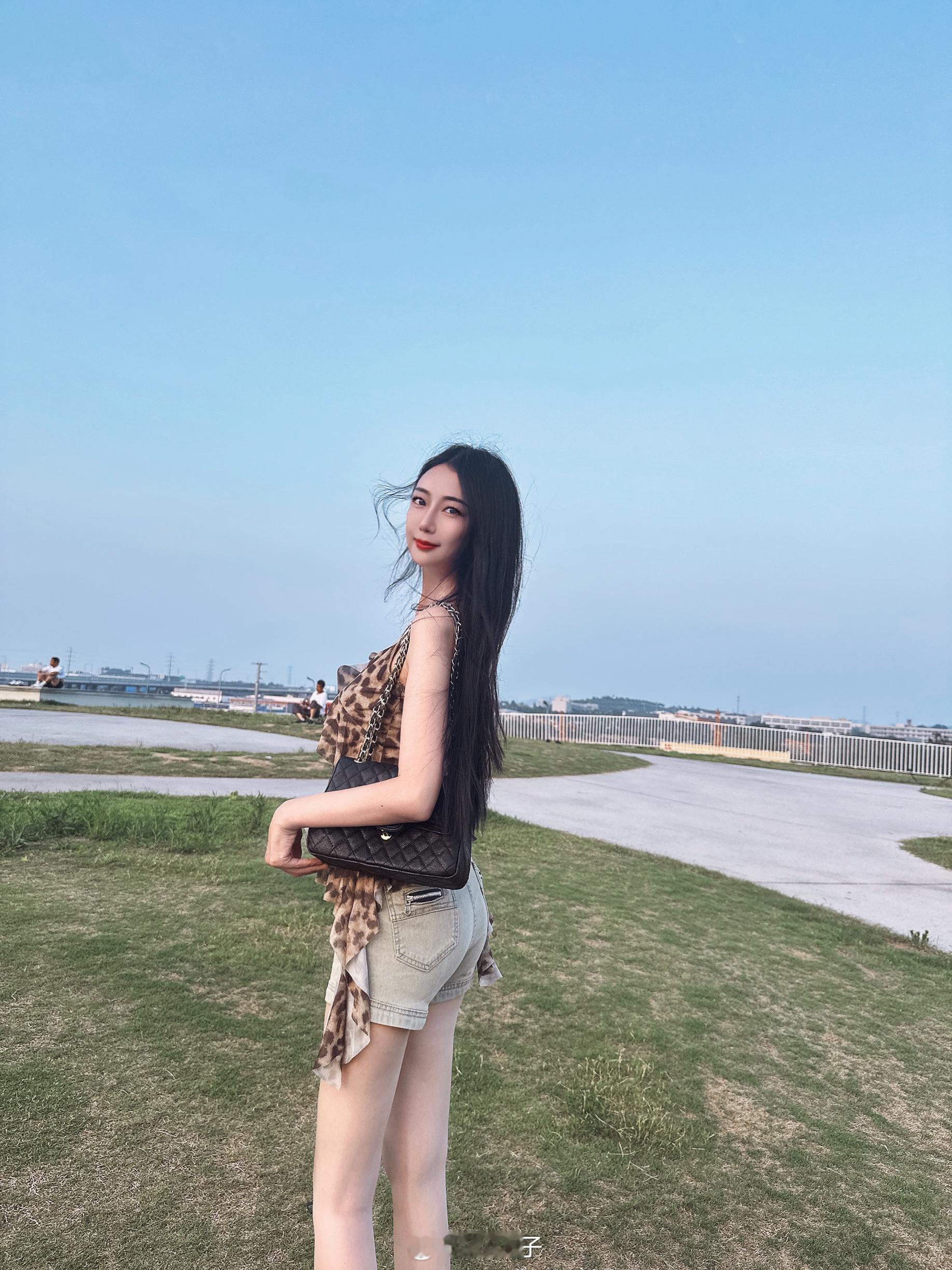 山高路远祝你我得偿所愿穿搭分享涞觅润丝御姐​​​