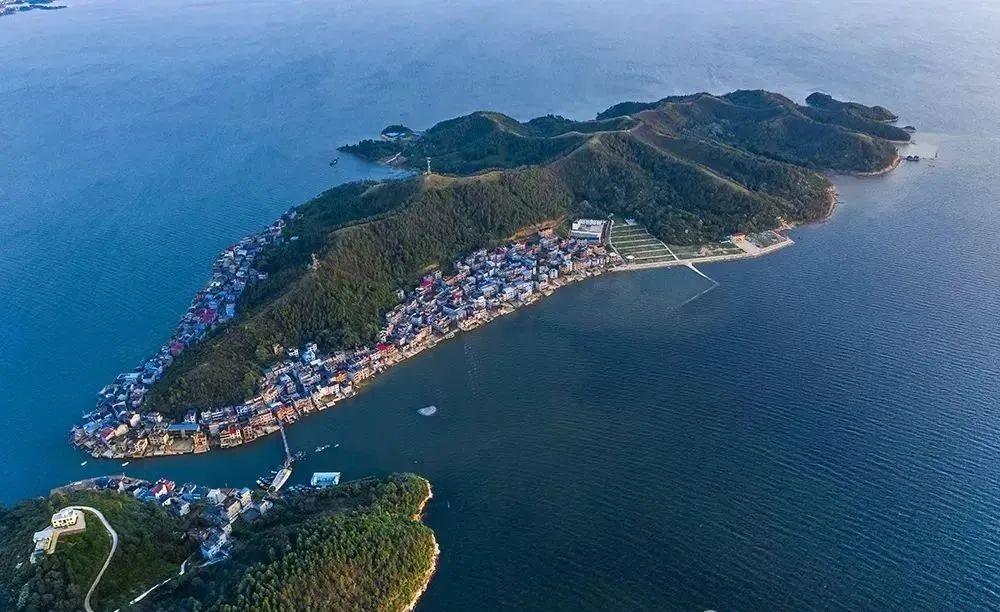 鄱阳湖畔六百年拉锯战两姓为300平方公里湖产从明清打到当代一座群岛，两个宗族