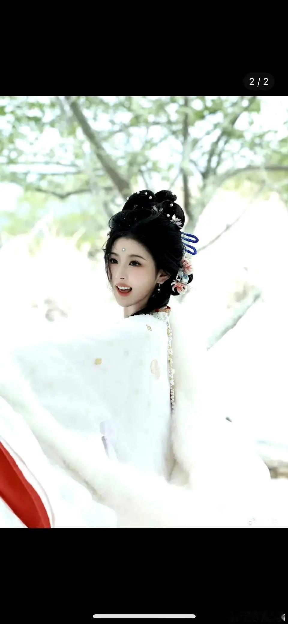 程潇和孔雪儿演技都还不错，只是她们长的太美总让人关注不到真正的实力