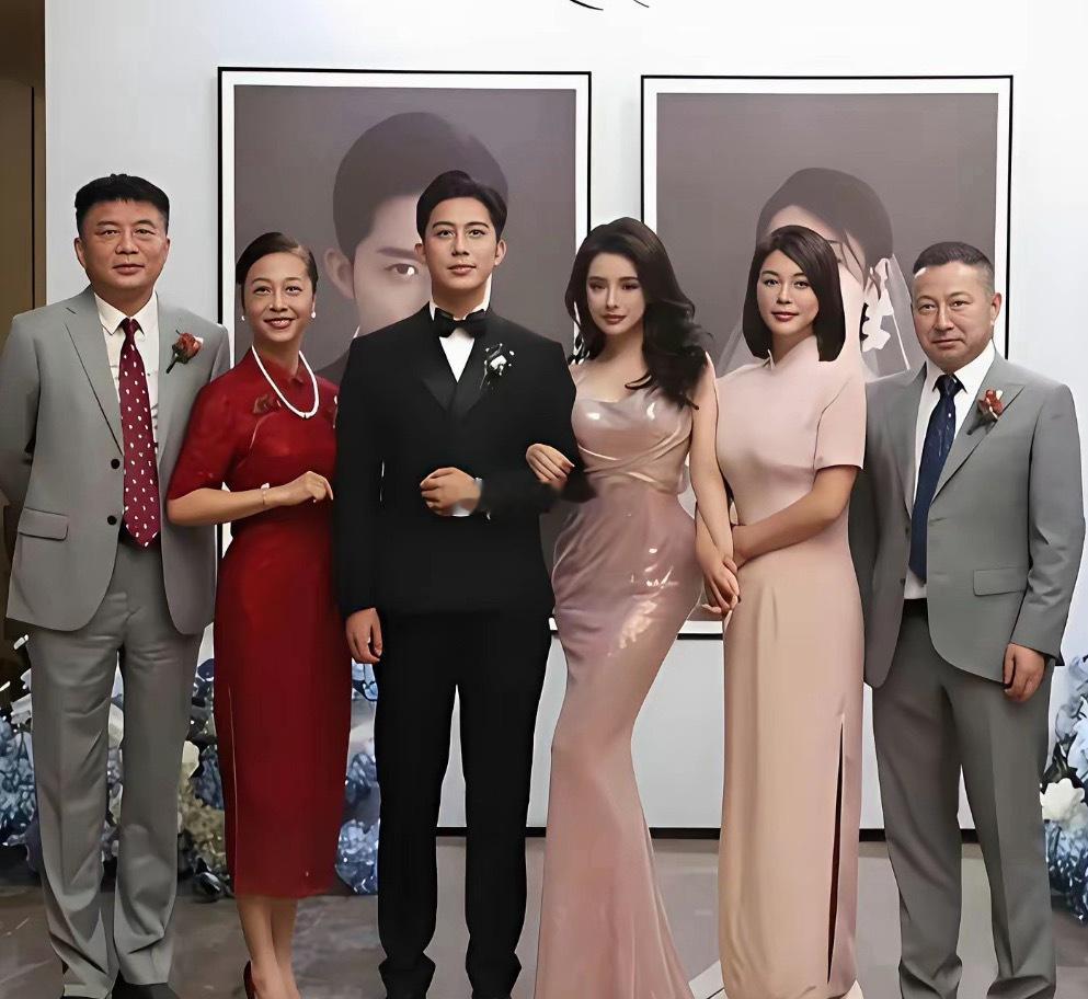 结婚现场，婆婆这个气质已经赢麻了