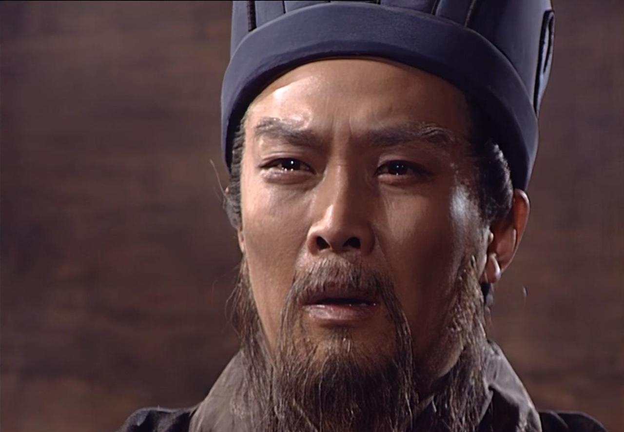 马谡只是替罪羊！诸葛亮真正要斩杀的是马谡背后的靠山，到底是谁？马谡只是替罪