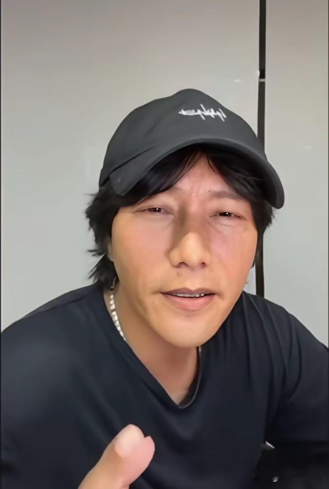 陈坤这是怎么了？咋面相都变了。