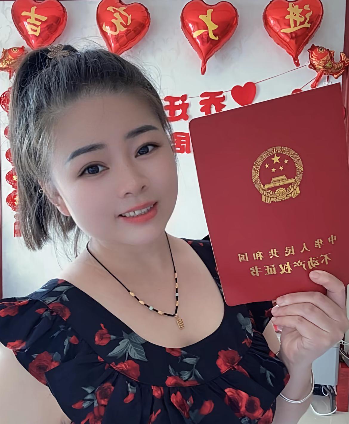 曝网红贵州“花姐”去世，另外，她还是包子店的老板。经历离婚，本想着可以好好生活