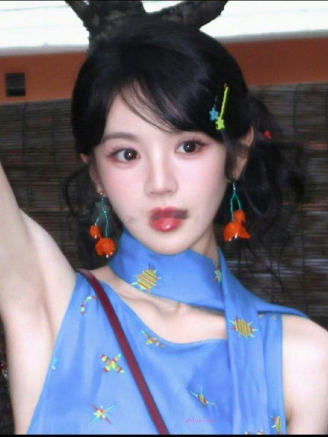 田曦薇•耳环消失术😻