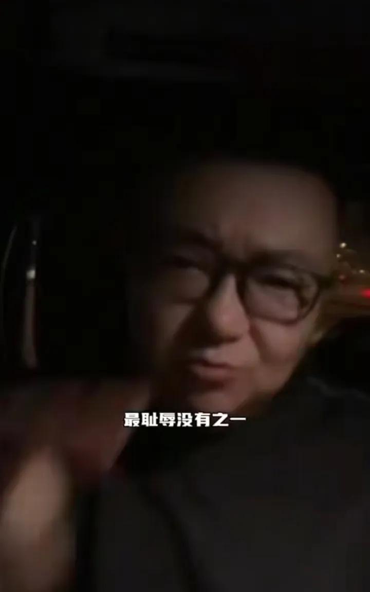 “网暴吴曦是中国足球最耻辱的事情”，董路说这句话的时候义愤填膺，面对国家级媒体对
