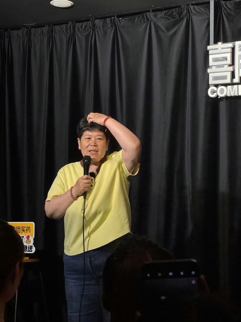 房主任驰援广西洪灾捐赠10万房主任驰援广西洪灾中华社会救助基金会统筹救灾帮扶，