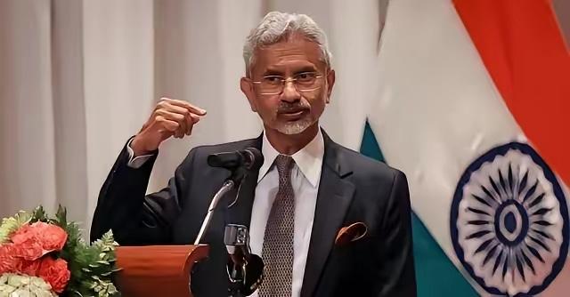 总爱在国际舞台上左右逢源、甚至有点盲目自信的印度，这回算是彻底吓醒了。外长苏