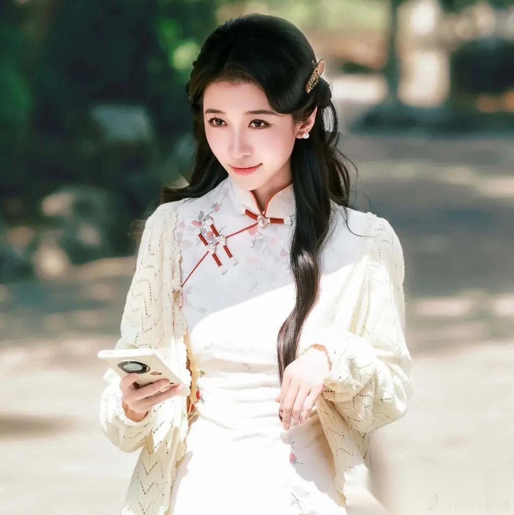 不得不说，2026年的短剧圈，比电视剧还精彩。一边是AI剧《予你深情》开播热度