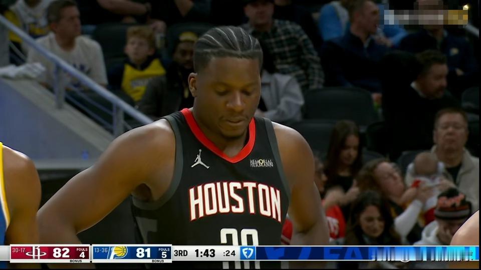 火箭中锋卡佩拉的篮下终结真是惨不忍睹！在今天火箭客场以118：114击败步行者的