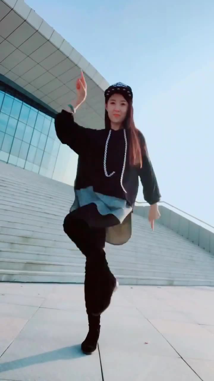 美女丝袜热舞-草原歌曲-我的情哥哥-正面-背面