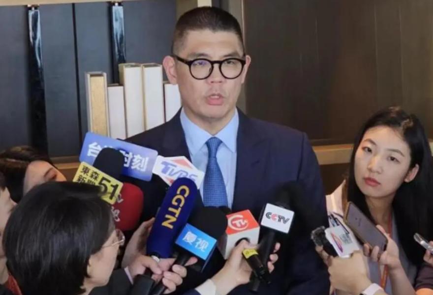 国民党的清理门户开始了，连胜文对赵少康发出警告！ 说白了，赵少康的种种举措和