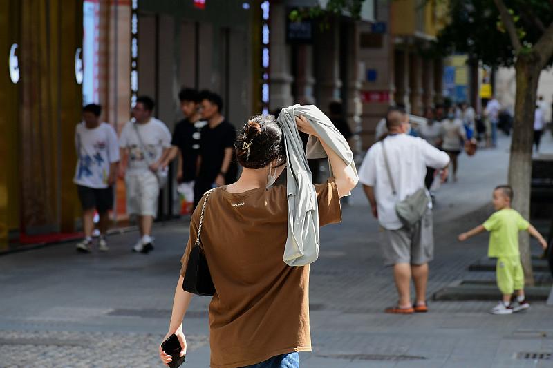 【石家庄已经正式入秋，气温玩“过山车”，周六要下雨】石家庄早在9月10日就达