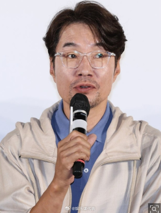 亲友称宋英奎因酒驾恶评难受据韩媒，宋英奎亲友透露他去世是因为酒驾新闻和恶评，酒