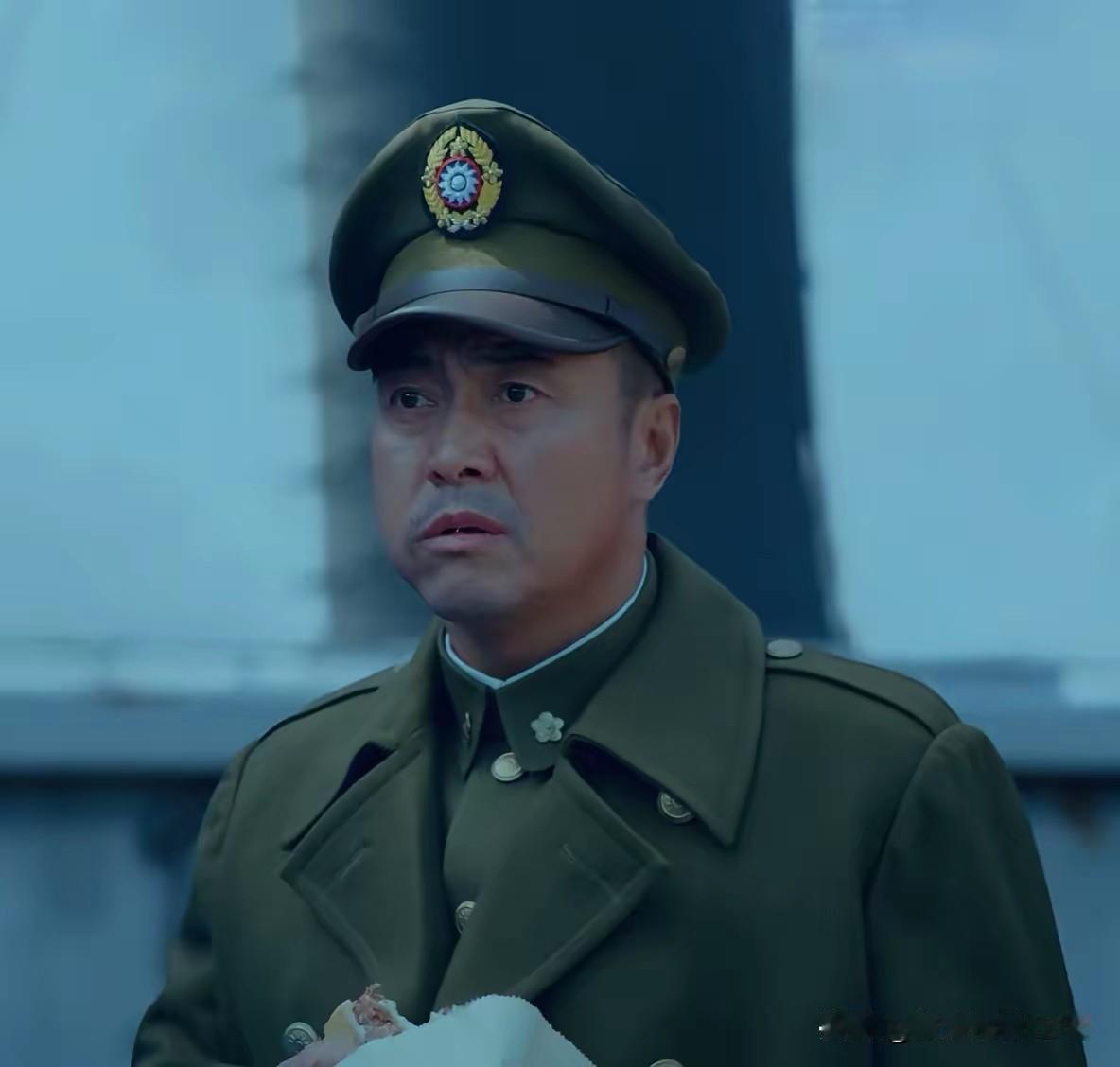 《沉默的荣耀》里扮演陈宝仓将军的那志东，深夜接了一个电话：“我是陈宝仓烈士的外孙