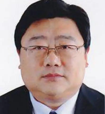 国家正气之风刮到了山东烟台，山东反腐持续发力！李金涛主动投案，城建领域敲响廉政警