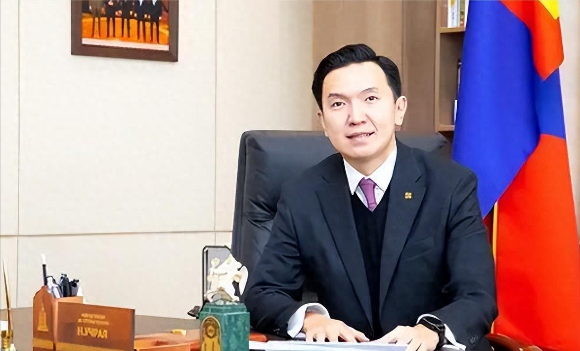 要是蒙古国加入北约能成第二个乌克兰吗？这么说吧，蒙古国要是真敢加入北约，下场估计