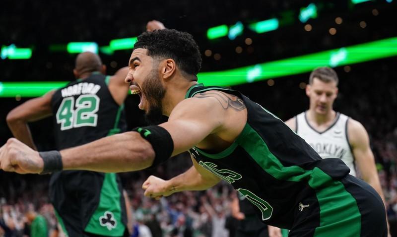 NBA球队三巨头的薪资（2）波士顿凯尔特人队：1.杰森·塔图姆：5420万