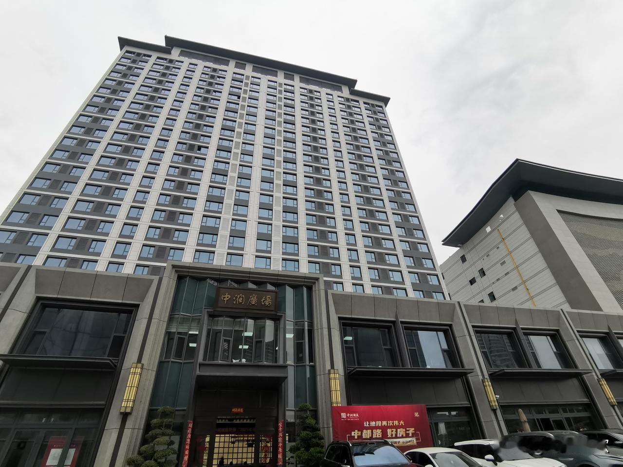 楼市回暖，房价要涨！要知道，国家层面提的是稳，没说房价要涨。针对房地产市场，去