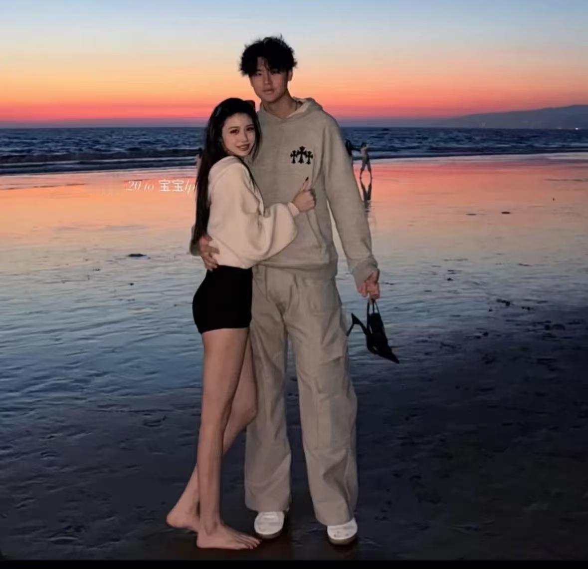 不得不说，汪峰大女儿比她妈妈会挑男人！20岁的汪峰大女儿小苹果在国外晒自己和男