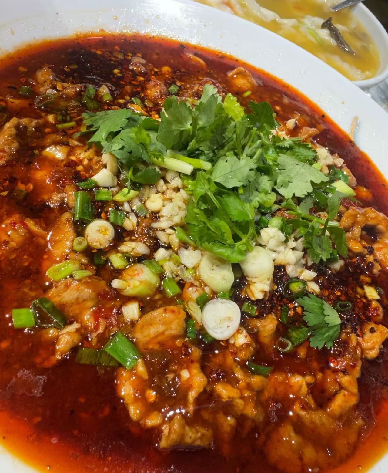 成都都江堰，10多年老店麻辣下饭值得吃！