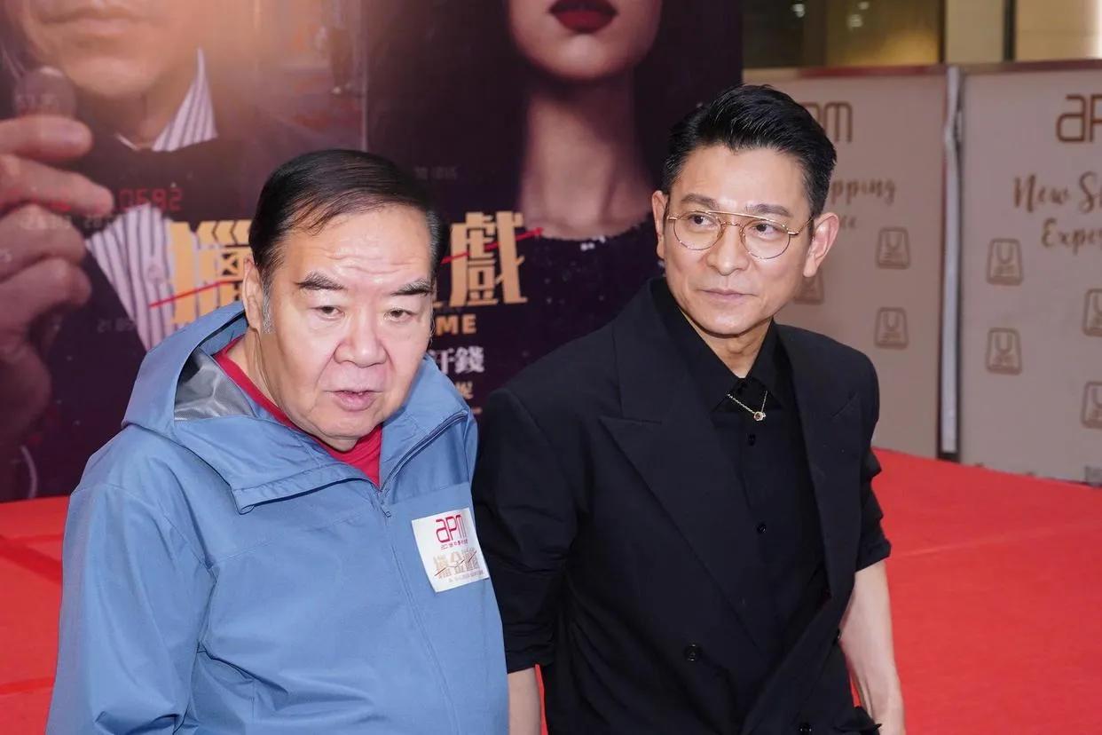 王晶爆料刘德华不为人知的一面你以为天王刘德华只是舞台上光芒万丈的明星？导演